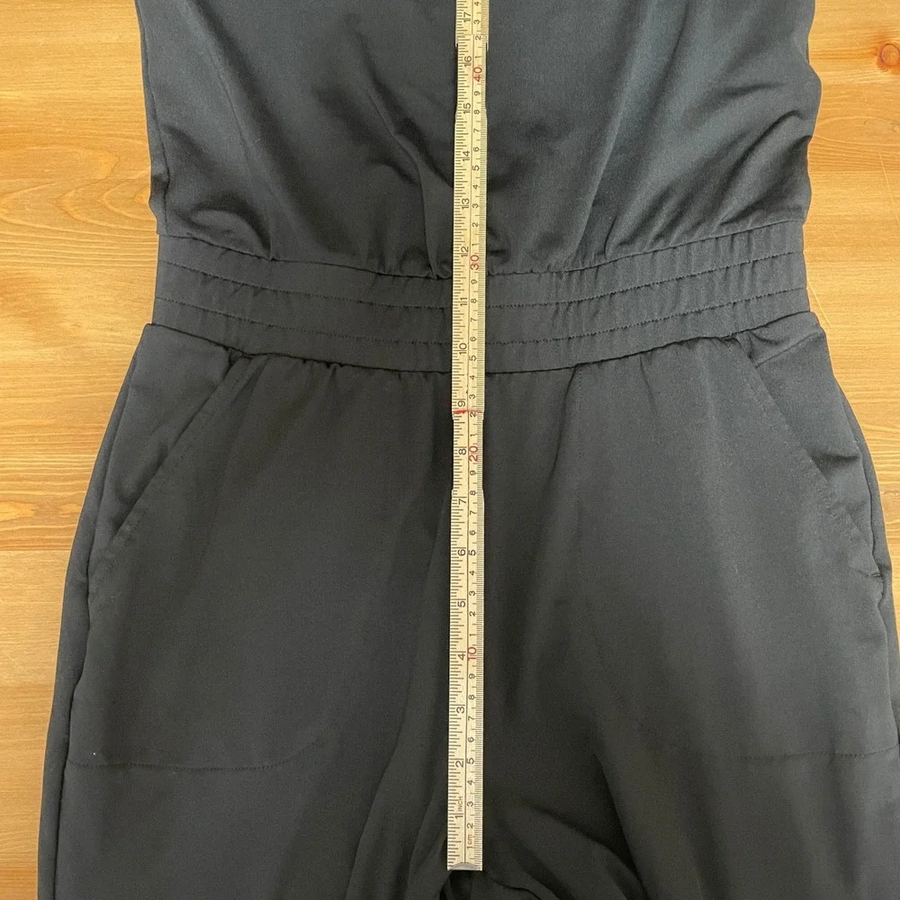 Nike Dri Fit Black Racerback Jumpsuit Romper Pockets Yoga Athleisure Gym Wmns XS